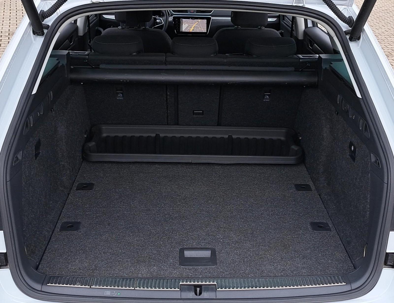 Scout 4x4 2.0TDI 200KM DSG Podgrz. Fotele Led Matrix Kamera Navi FV23% 33