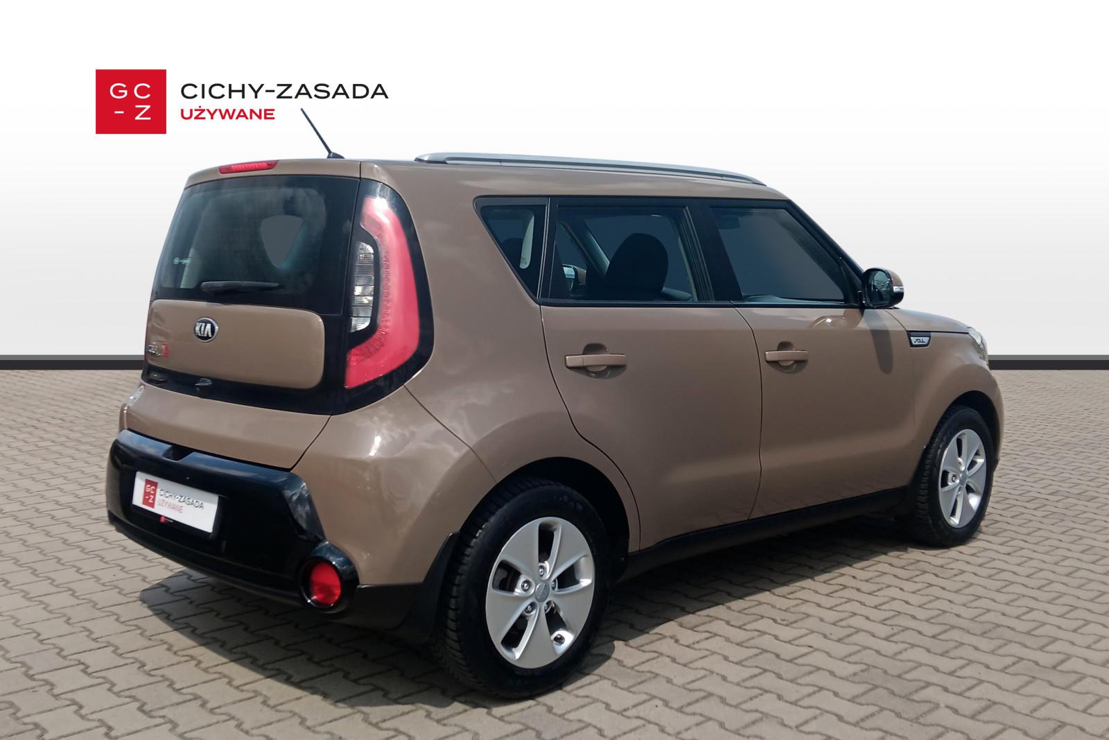 SalonPL "L" 132 KM Klima Automatyczna Bluetooth Kamera ASO 4