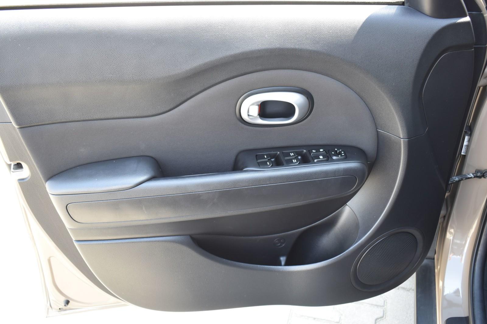 SalonPL "L" 132 KM Klima Automatyczna Bluetooth Kamera ASO 17