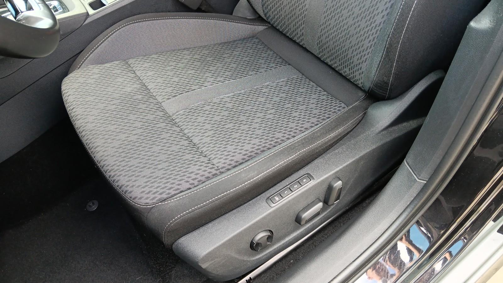TDI 150KM Style | DSG | Nawigacja | Hak | LED | Martwe pole | FV23% 12