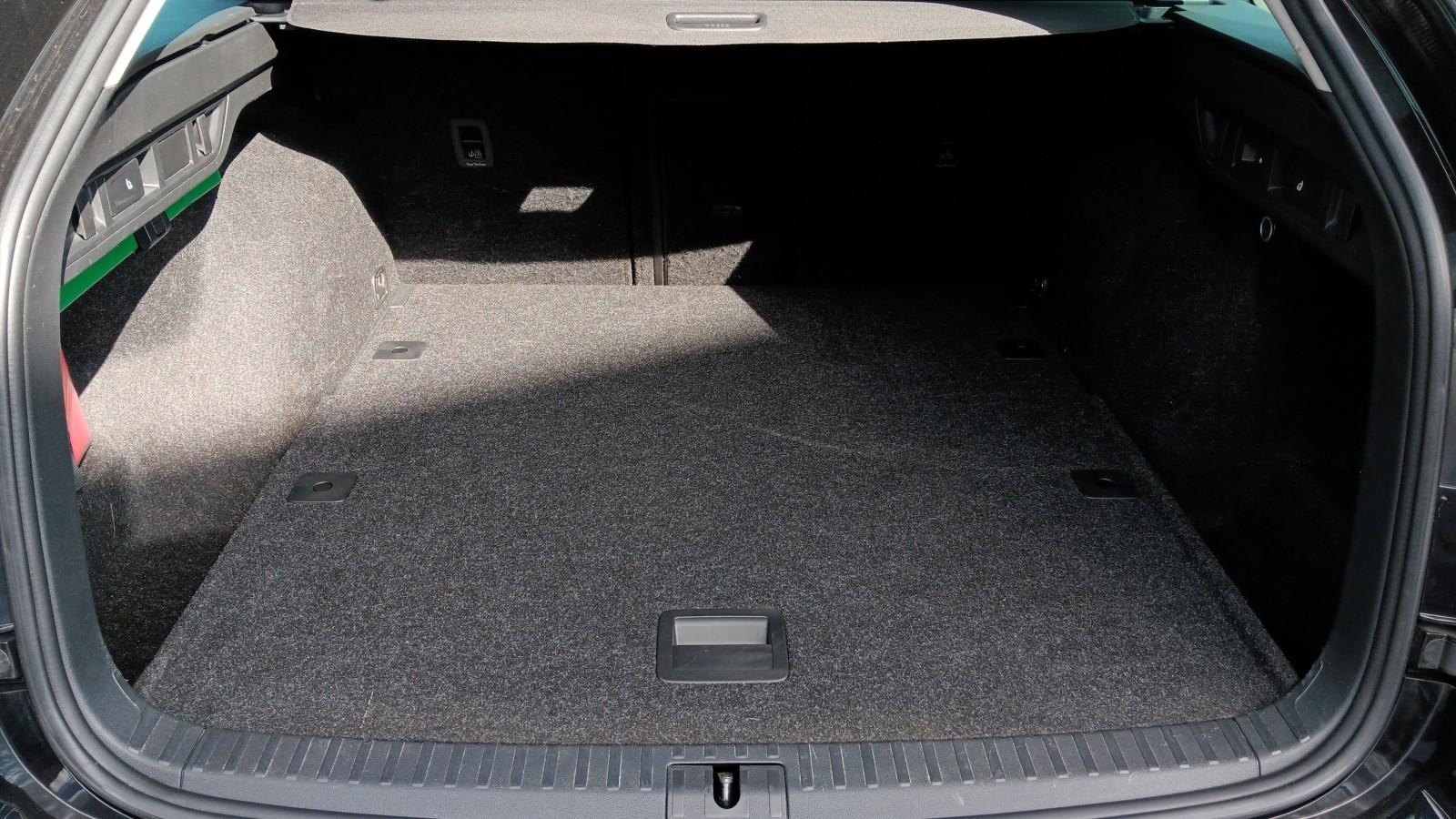 TDI 150KM Style | DSG | Nawigacja | Hak | LED | Martwe pole | FV23% 31