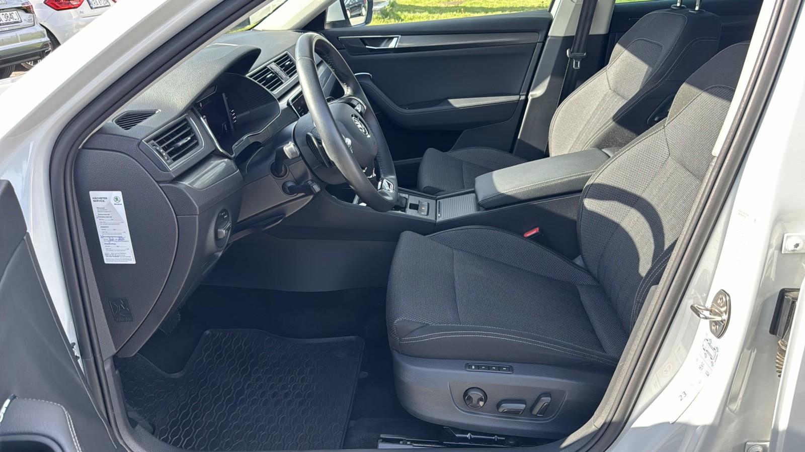 2.0 TDI 150 KM_Style_DSG_NAVI_Full LED_Cyfrowe zegary_SMART LINK 9