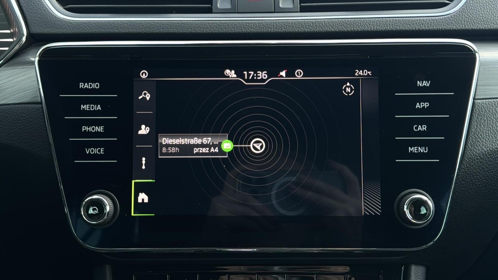2.0 TDI 150 KM_Style_DSG_NAVI_Full LED_Cyfrowe zegary_SMART LINK 16