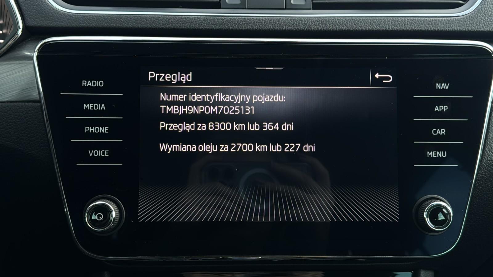 2.0 TDI 150 KM_Style_DSG_NAVI_Full LED_Cyfrowe zegary_SMART LINK 17