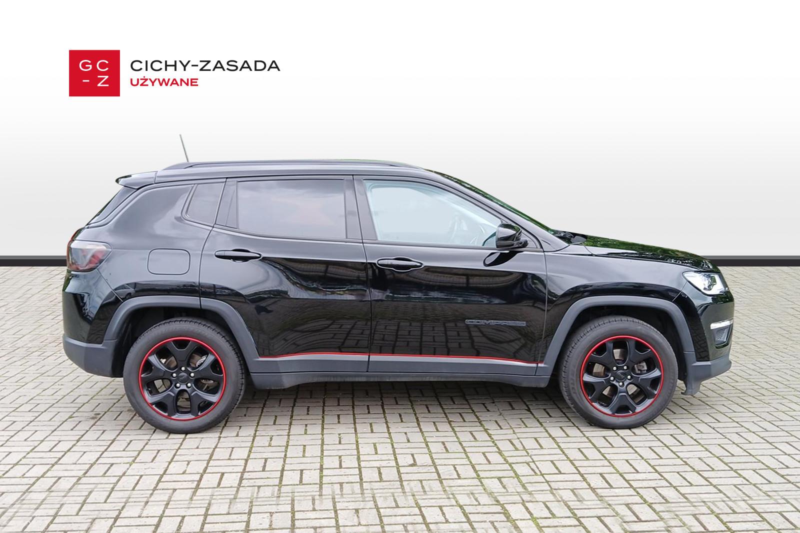 TMair Limited | Półskóra 5