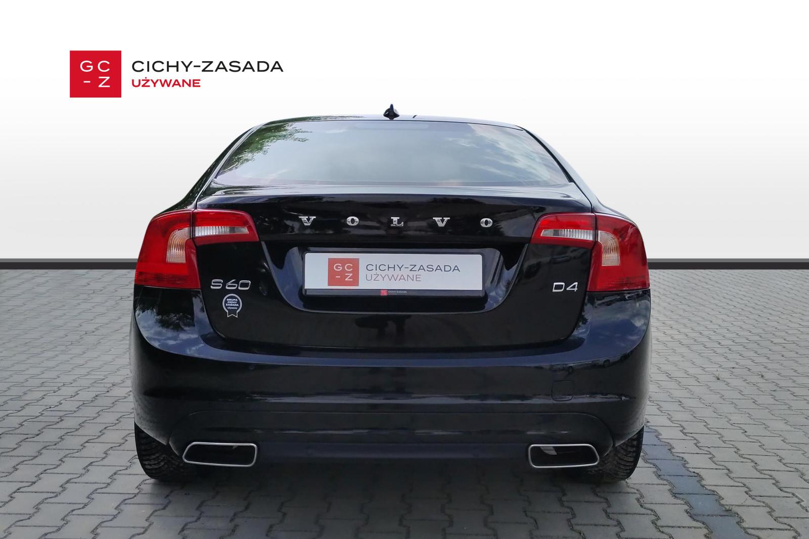 Salon PL FV23% D4 Drive-E Dynamic Edition 190KM Niski Przebieg 5
