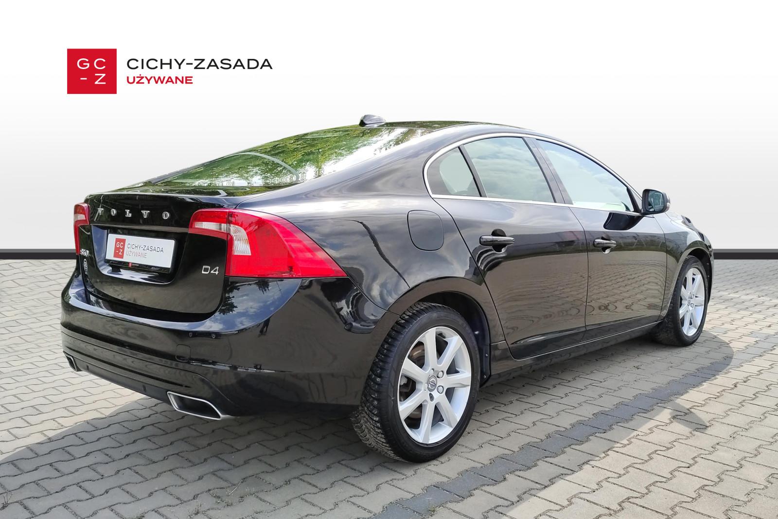 Salon PL FV23% D4 Drive-E Dynamic Edition 190KM Niski Przebieg 6