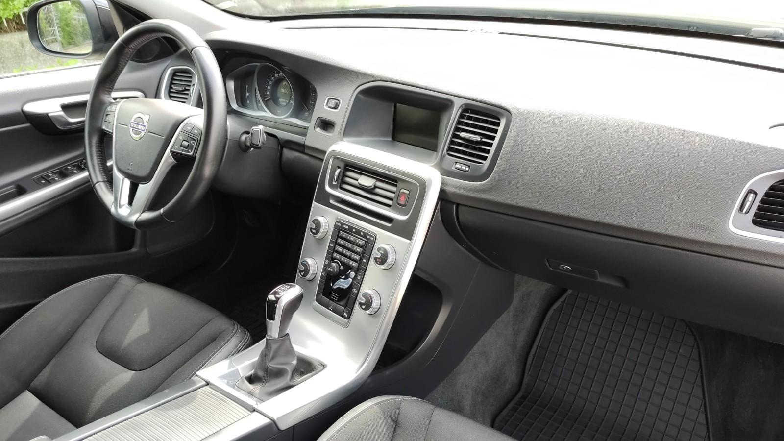 Salon PL FV23% D4 Drive-E Dynamic Edition 190KM Niski Przebieg 24
