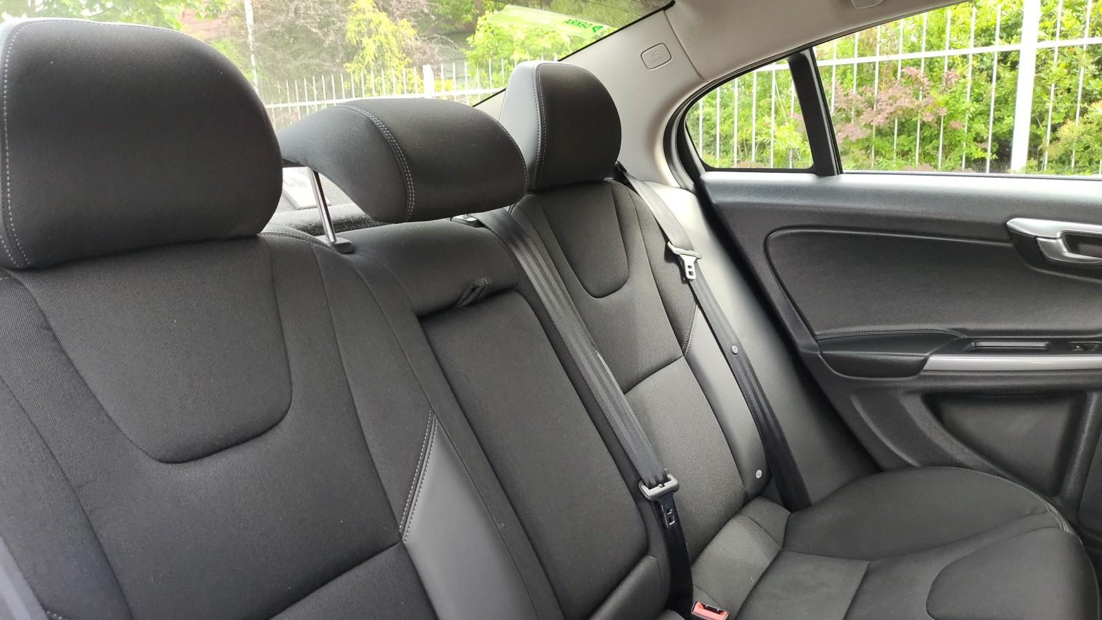 Salon PL FV23% D4 Drive-E Dynamic Edition 190KM Niski Przebieg 23
