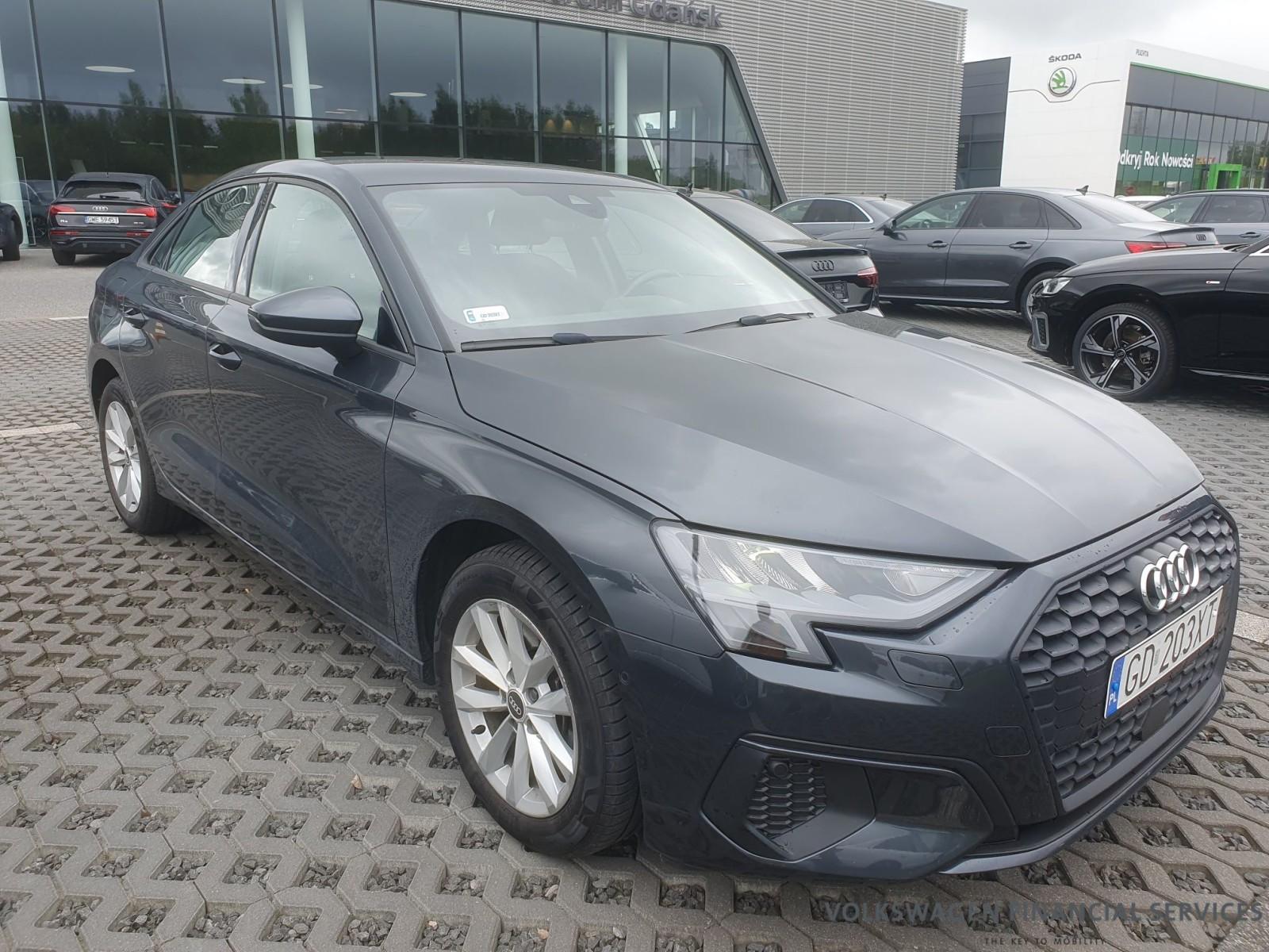 Audi A3 30 TFSI mHEV S tronic 2