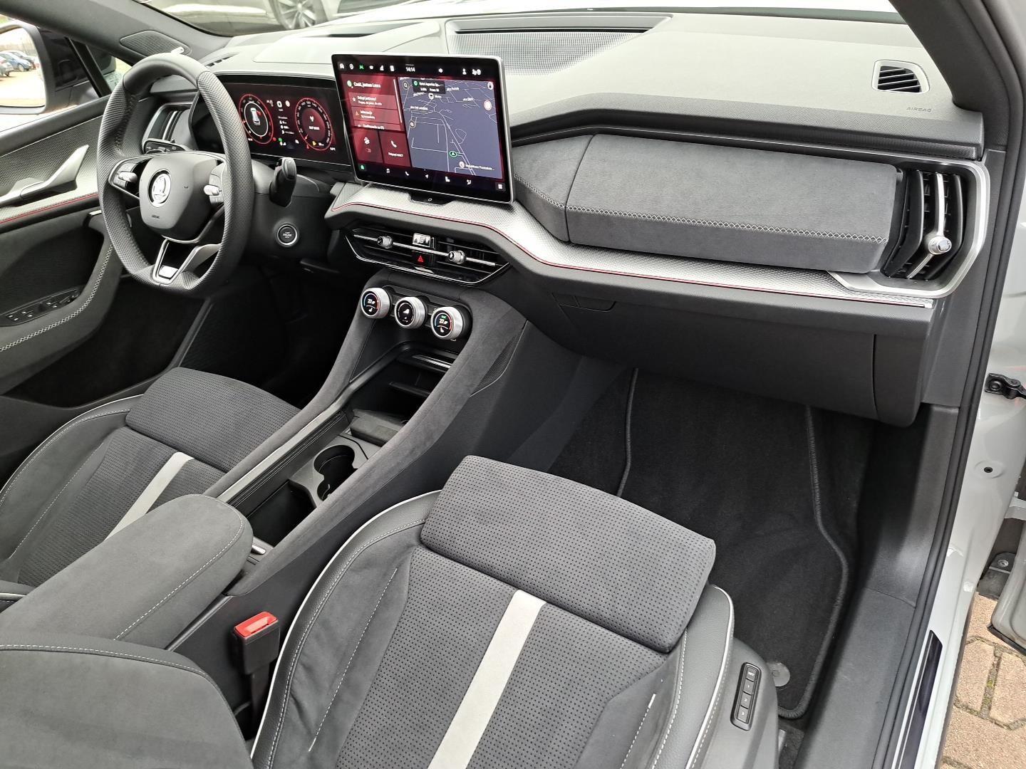 2.0TDI 193KM Sportline 4x4 Systemy Pakiety Hak SalonPL FV23 22