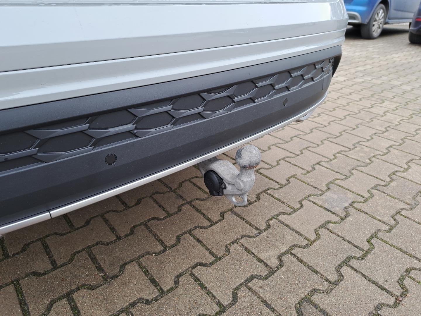 2.0TDI 193KM Sportline 4x4 Systemy Pakiety Hak SalonPL FV23 36