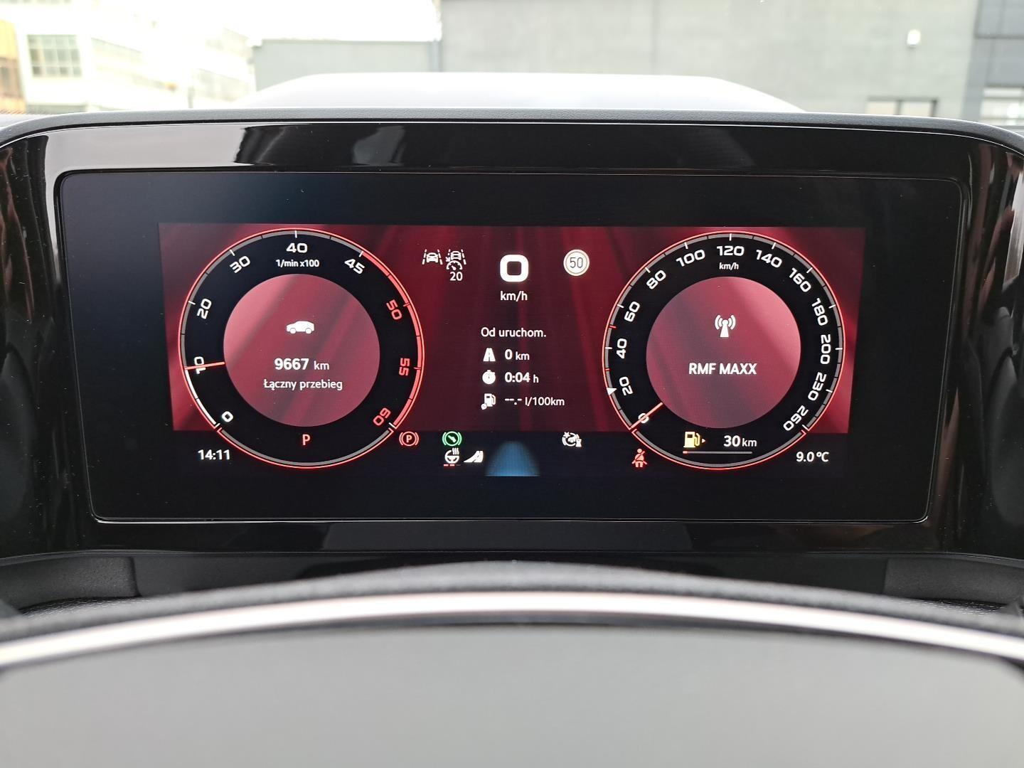 2.0TDI 193KM Sportline 4x4 Systemy Pakiety Hak SalonPL FV23 28