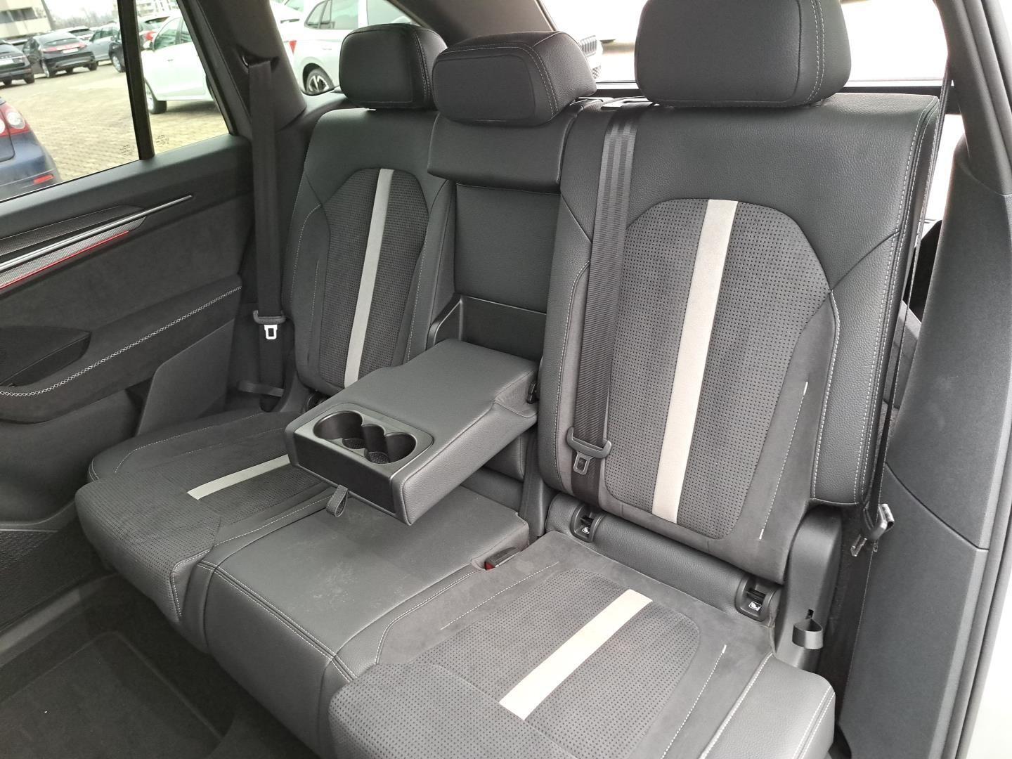 2.0TDI 193KM Sportline 4x4 Systemy Pakiety Hak SalonPL FV23 15