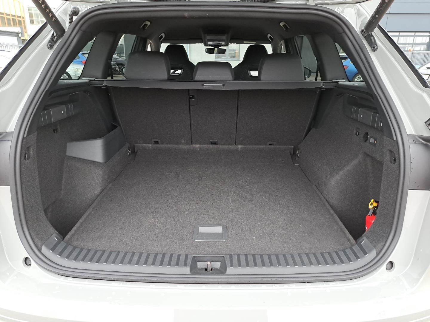 2.0TDI 193KM Sportline 4x4 Systemy Pakiety Hak SalonPL FV23 16