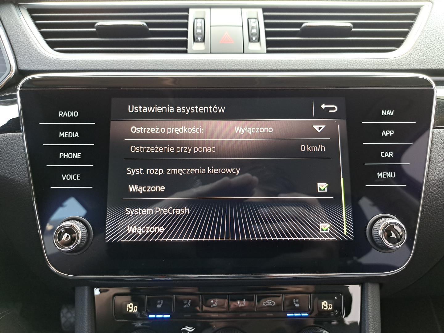 2.0TDI 150KM Laurin&Klement Pakiety Kamera CANTON El.Klapa Wentyl.Fot. 31