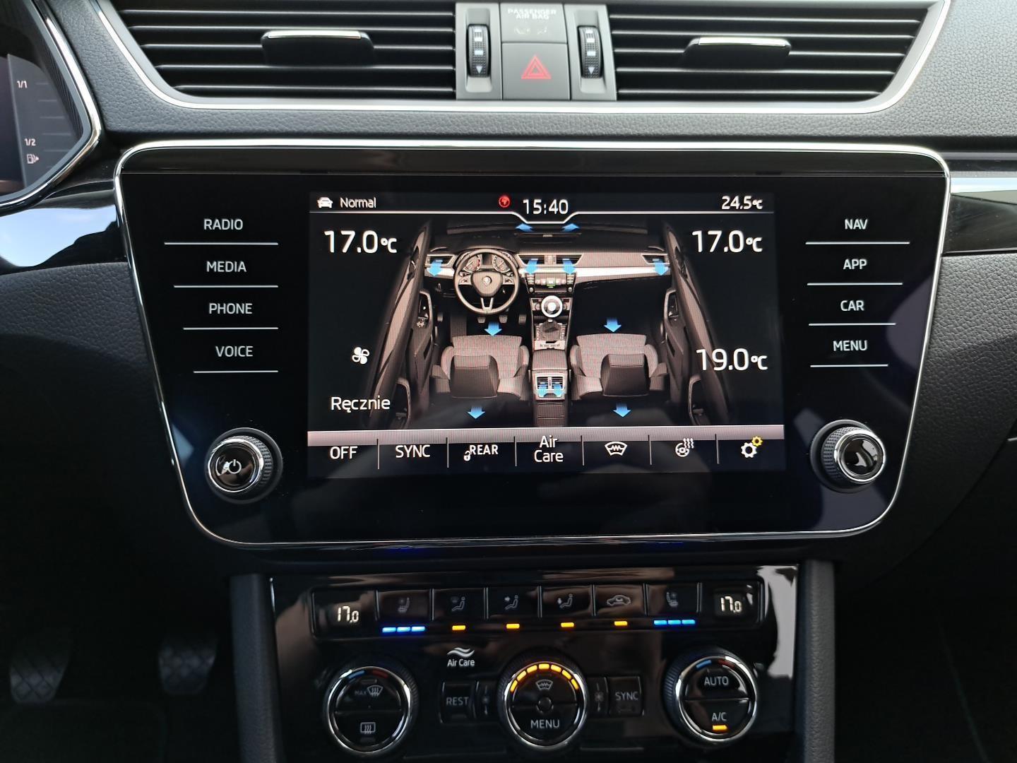 2.0TDI 150KM Laurin&Klement Pakiety Kamera CANTON El.Klapa Wentyl.Fot. 24