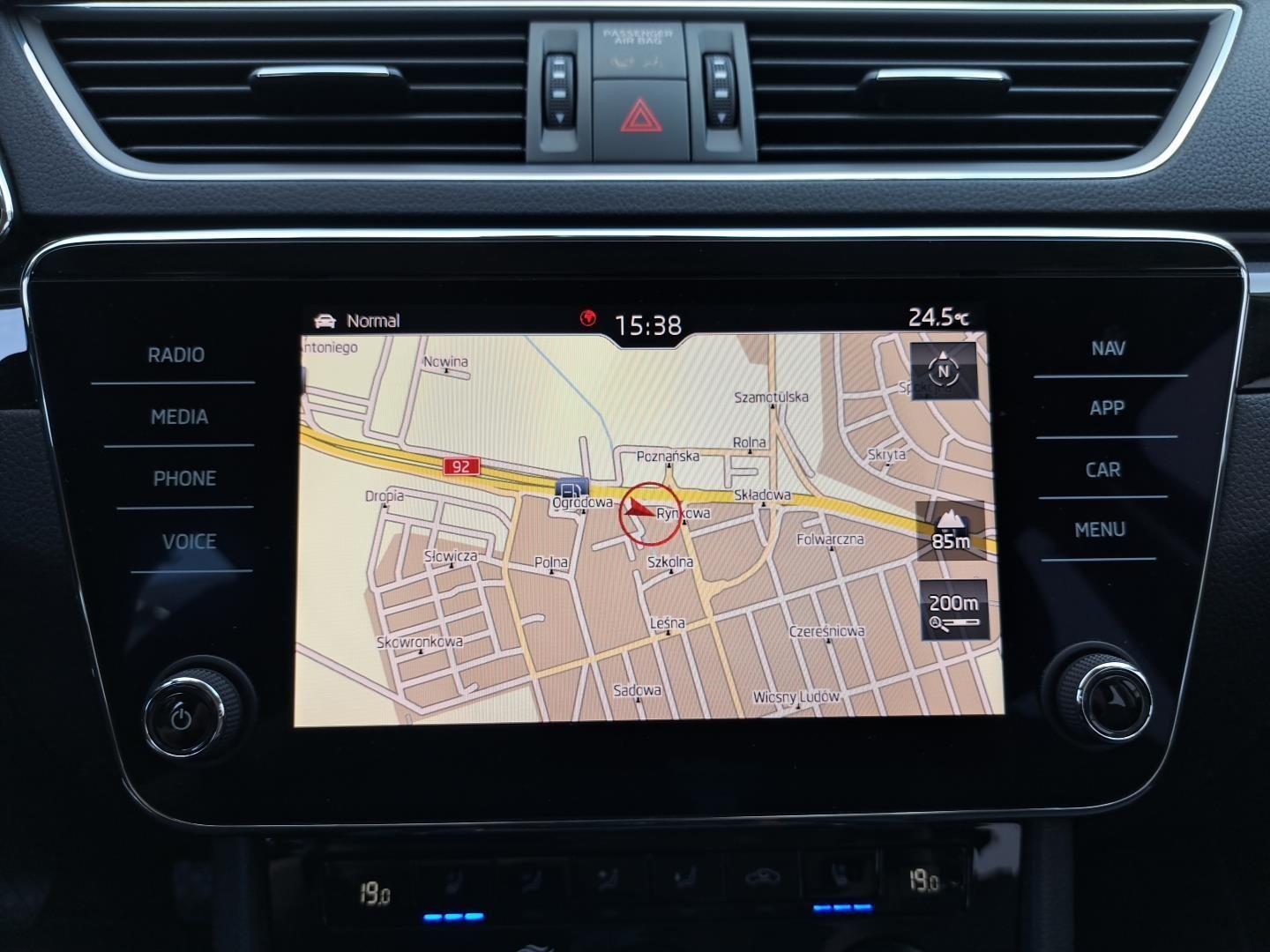 2.0TDI 150KM Laurin&Klement Pakiety Kamera CANTON El.Klapa Wentyl.Fot. 25