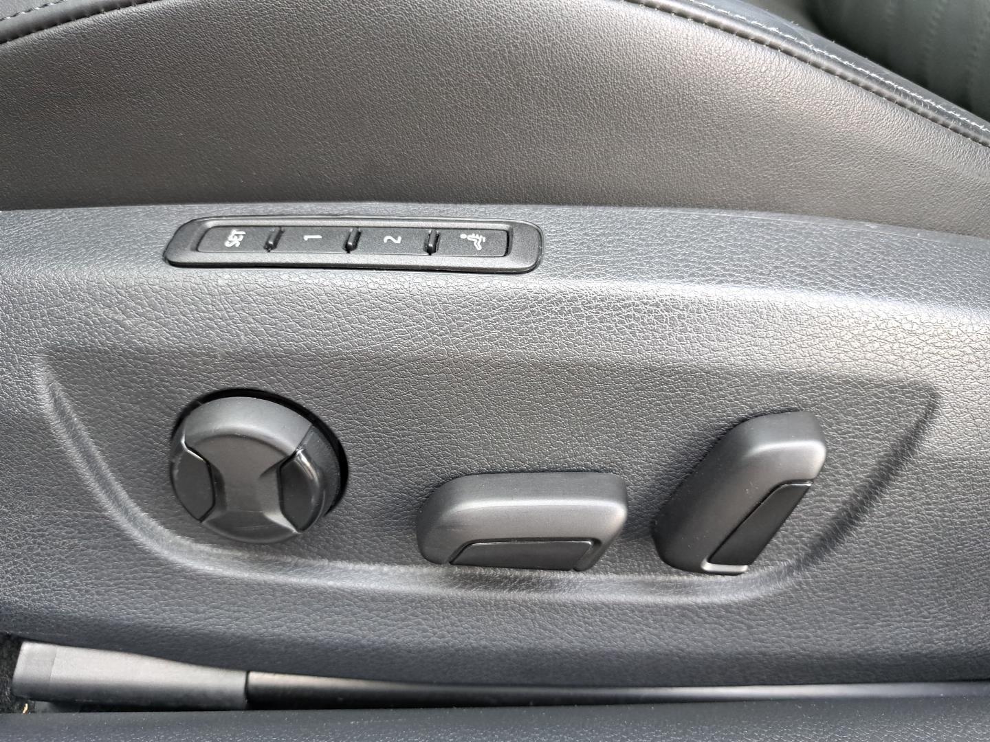2.0TDI 150KM Laurin&Klement Pakiety Kamera CANTON El.Klapa Wentyl.Fot. 17