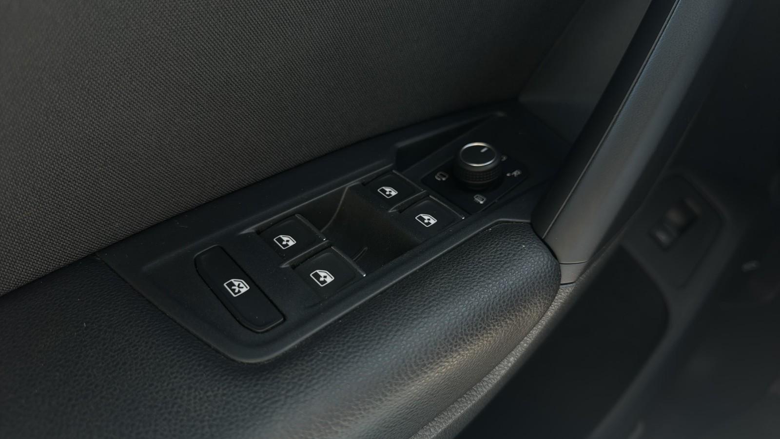 2.0 TDI 150 KM_ELEGANCE_4Motion_Keyless_NAVI_LED Matrix_APP_Gwarancja 8