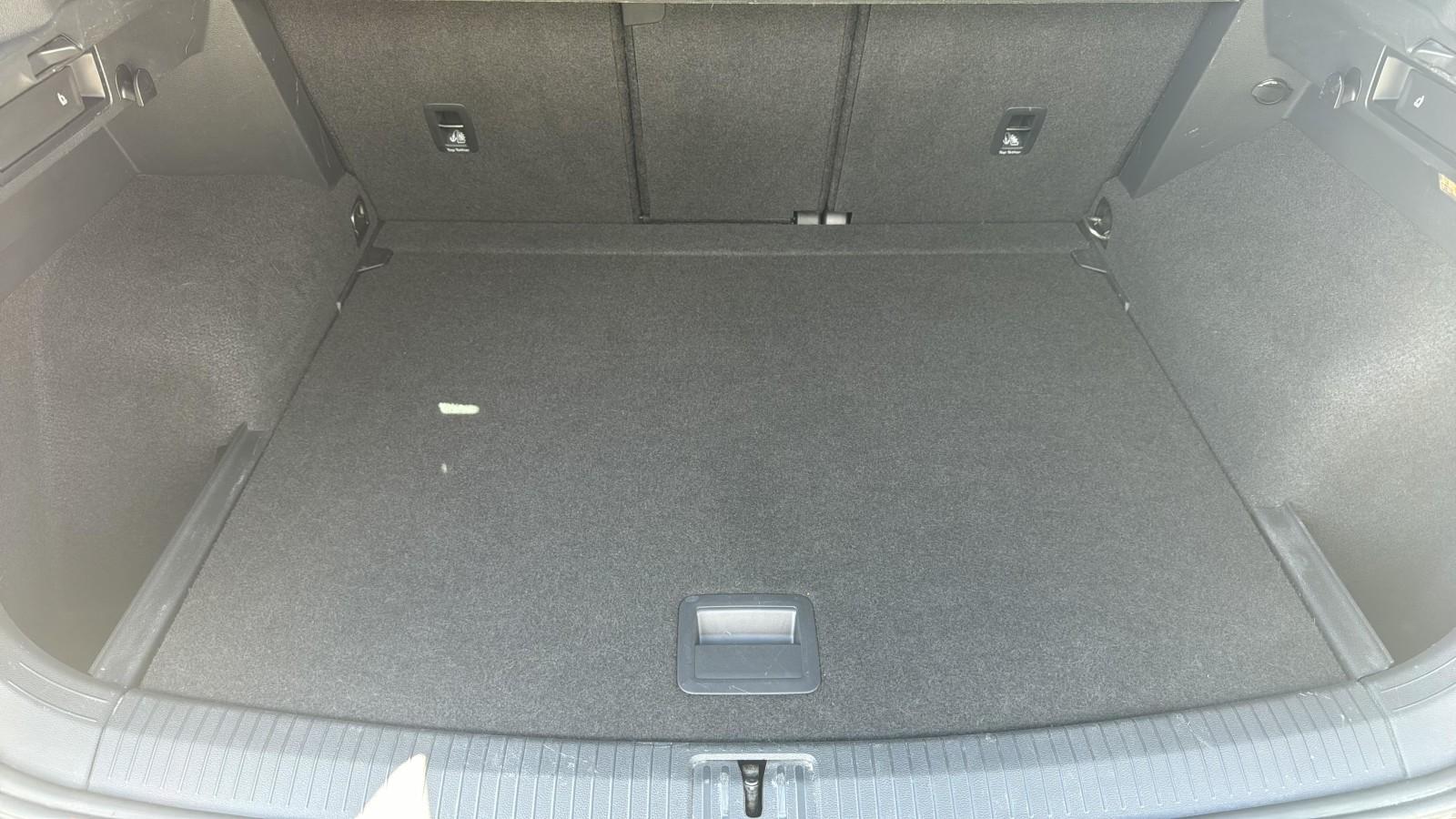 2.0 TDI 150 KM_ELEGANCE_4Motion_Keyless_NAVI_LED Matrix_APP_Gwarancja 27