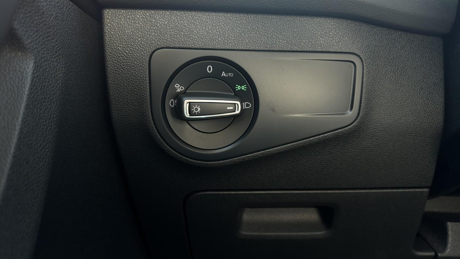 2.0 TDI 150 KM_ELEGANCE_4Motion_Keyless_NAVI_LED Matrix_APP_Gwarancja 9