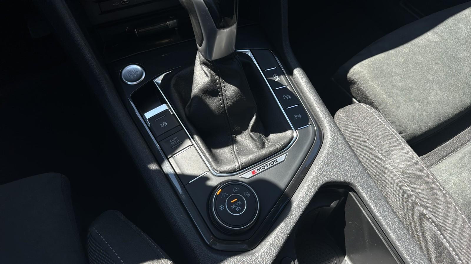 2.0 TDI 150 KM_ELEGANCE_4Motion_Keyless_NAVI_LED Matrix_APP_Gwarancja 23