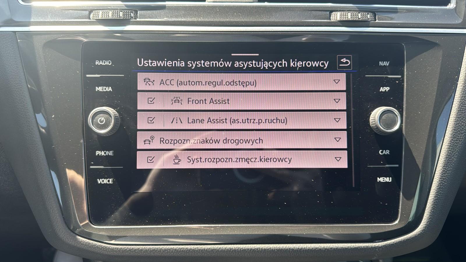 2.0 TDI 150 KM_ELEGANCE_4Motion_Keyless_NAVI_LED Matrix_APP_Gwarancja 18