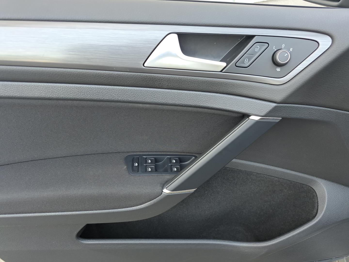 SalonPL Comfortline 115KM Czuj.Park. ACC DealerASO AppConnect FV23% 12