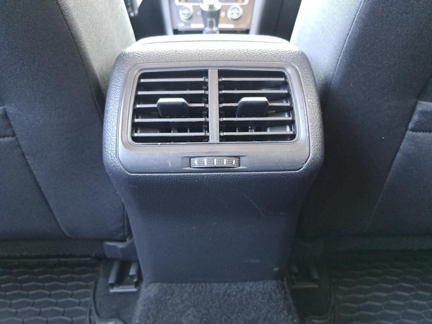 SalonPL Comfortline 115KM Czuj.Park. ACC DealerASO AppConnect FV23% 15