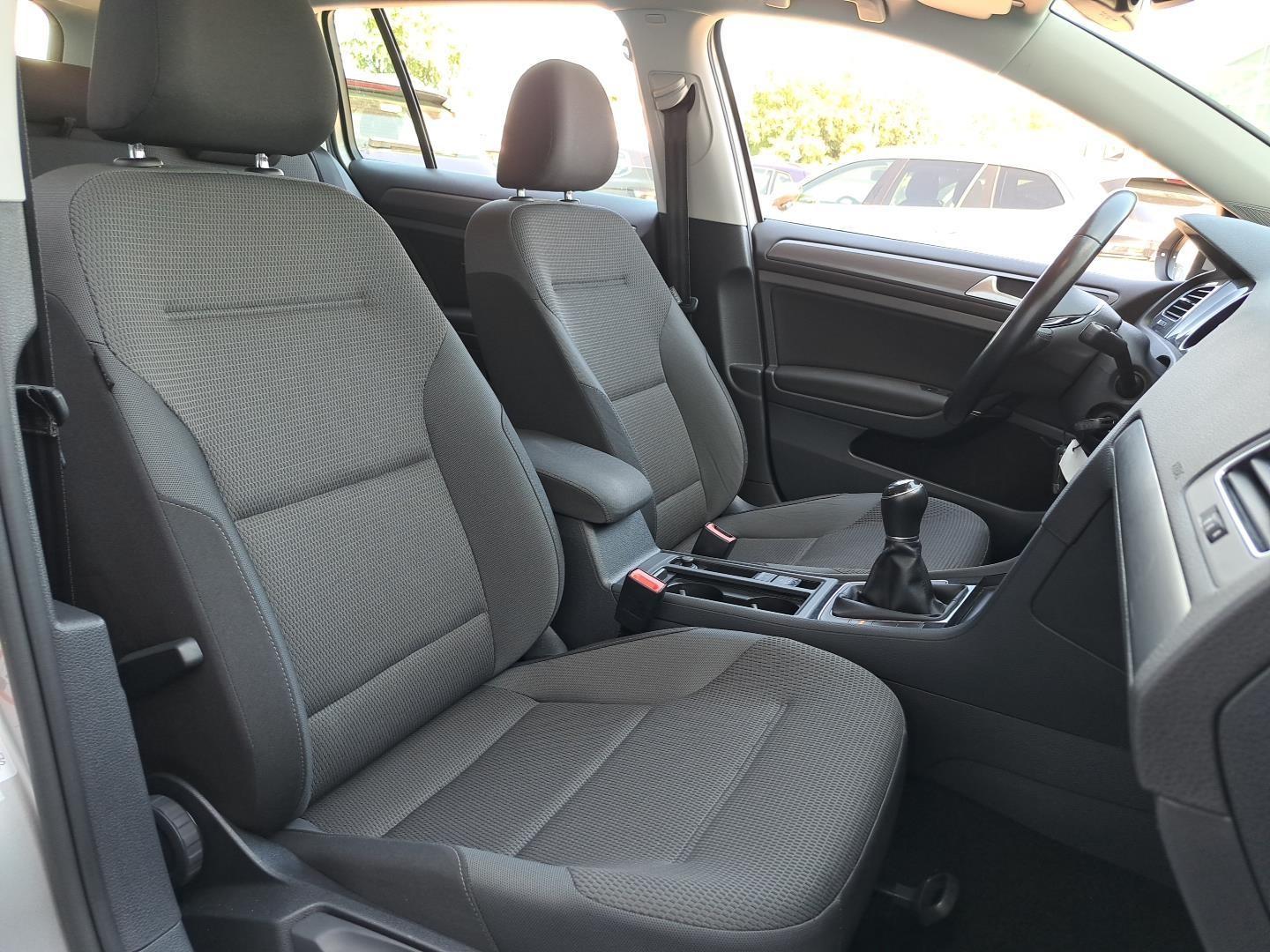 SalonPL Comfortline 115KM Czuj.Park. ACC DealerASO AppConnect FV23% 11