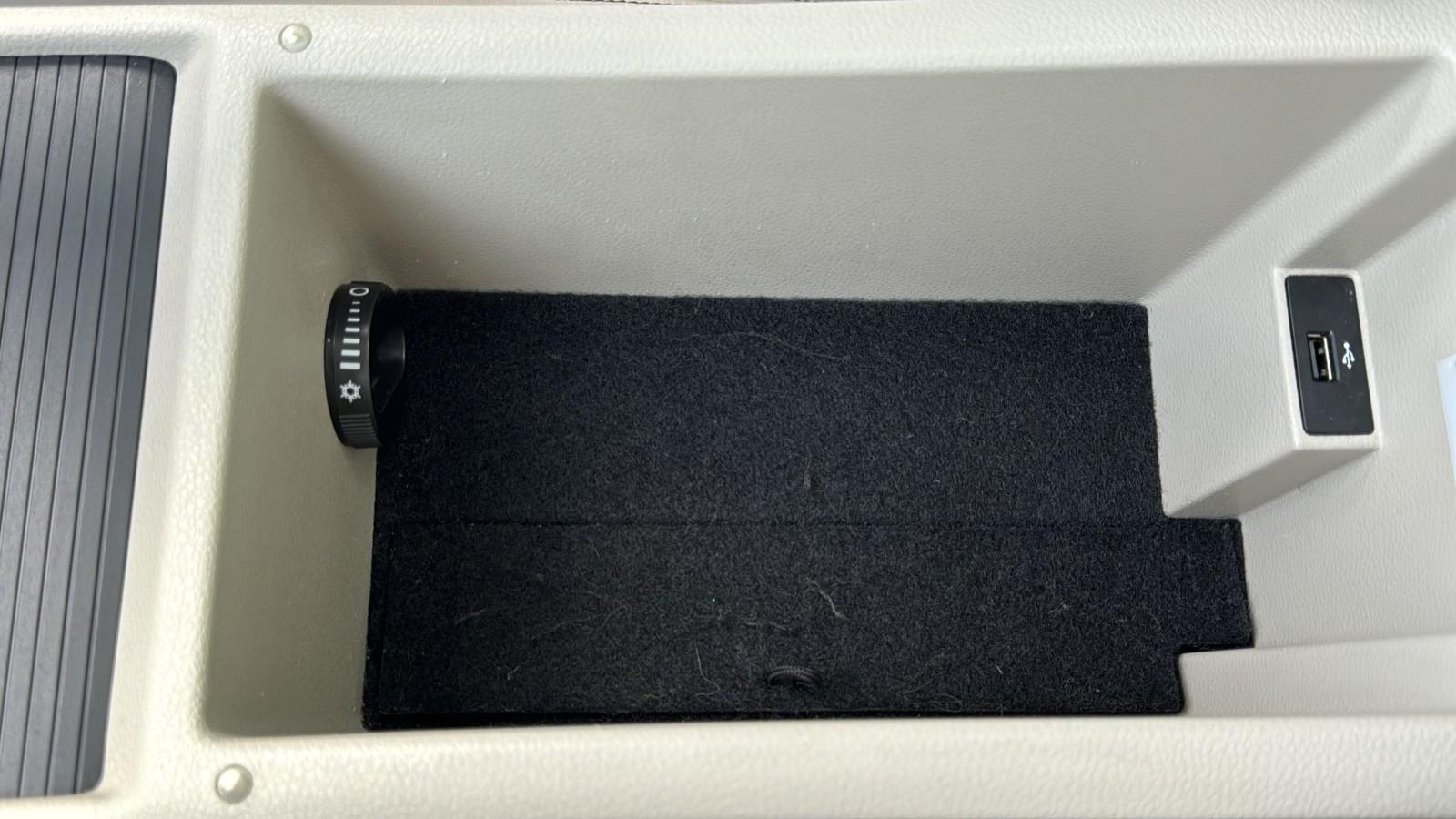 2.0 TSI 190 KM_Laurin & Klement_APP_kAMERA 360_Panorama_LED_Park Assistant 35