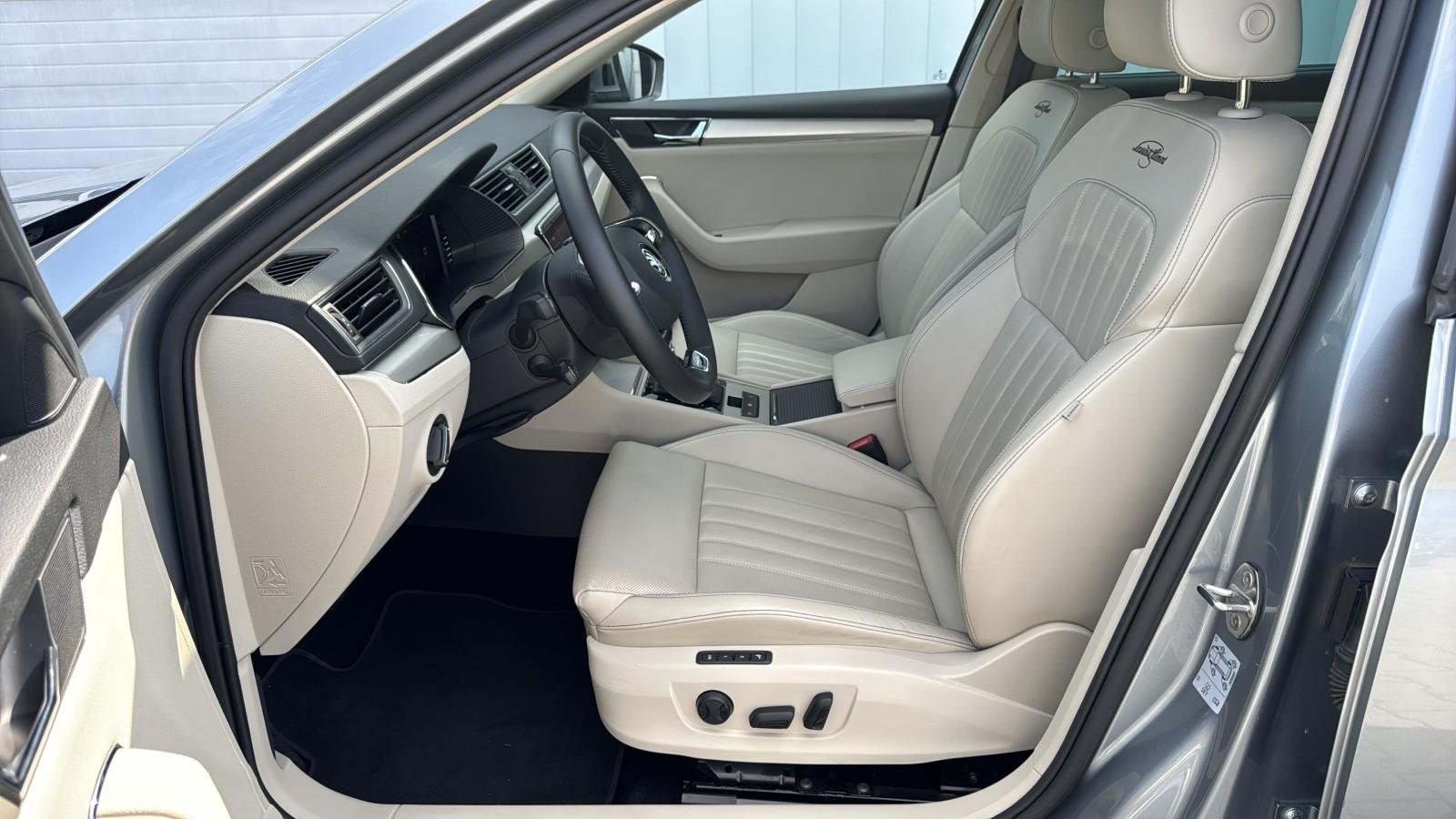 2.0 TSI 190 KM_Laurin & Klement_APP_kAMERA 360_Panorama_LED_Park Assistant 11