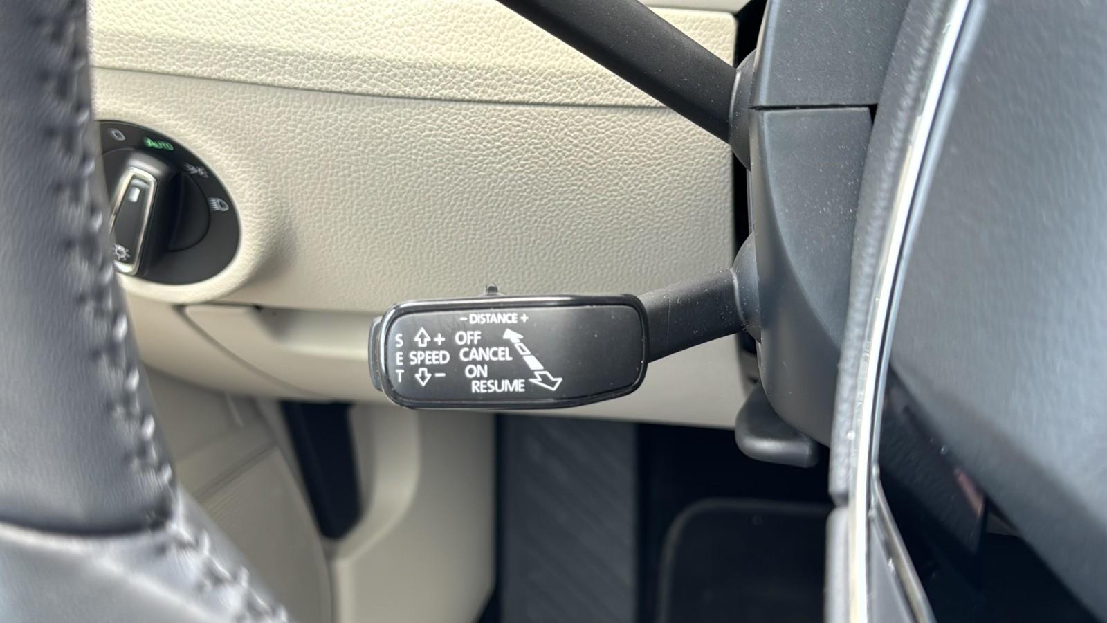 2.0 TSI 190 KM_Laurin & Klement_APP_kAMERA 360_Panorama_LED_Park Assistant 18