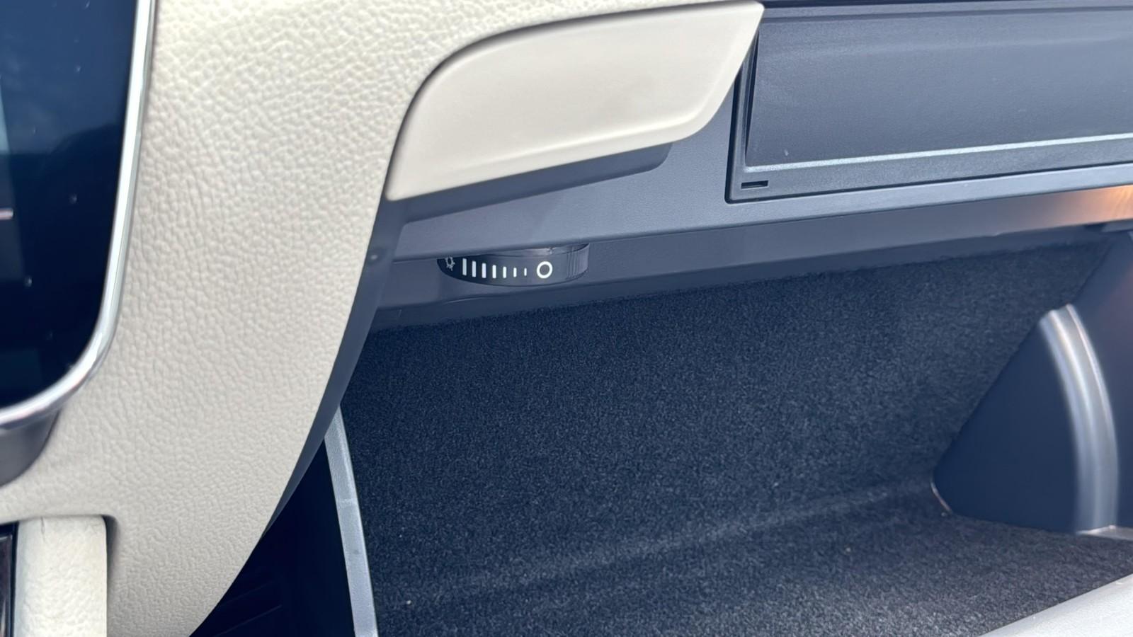 2.0 TSI 190 KM_Laurin & Klement_APP_kAMERA 360_Panorama_LED_Park Assistant 33
