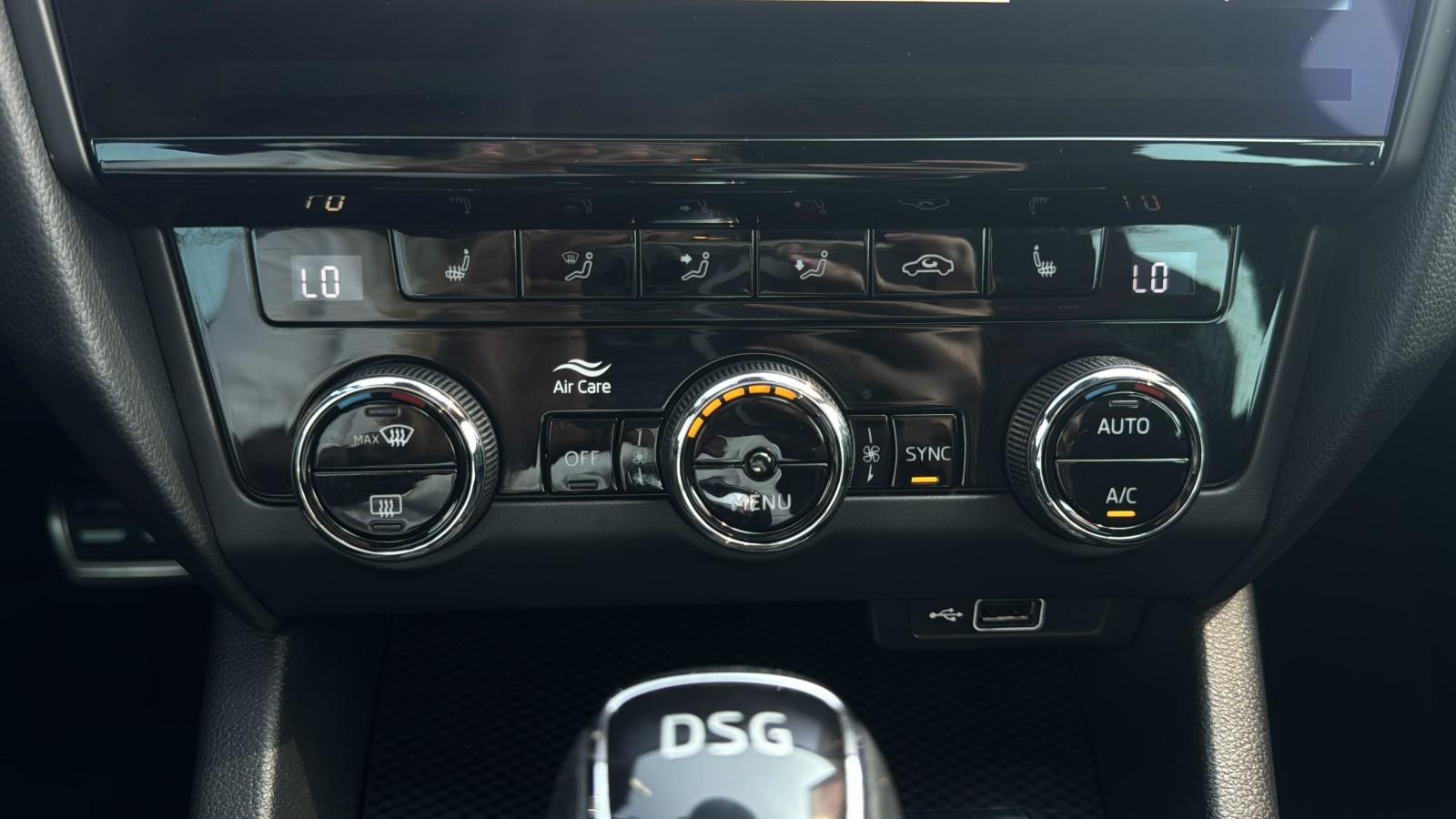 Octavia Combi 2.0 TDI 4x4 DSG RS 19