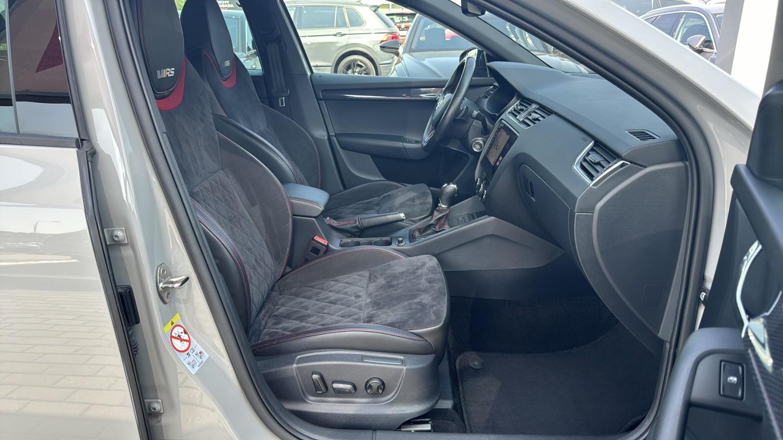 Octavia Combi 2.0 TDI 4x4 DSG RS 12