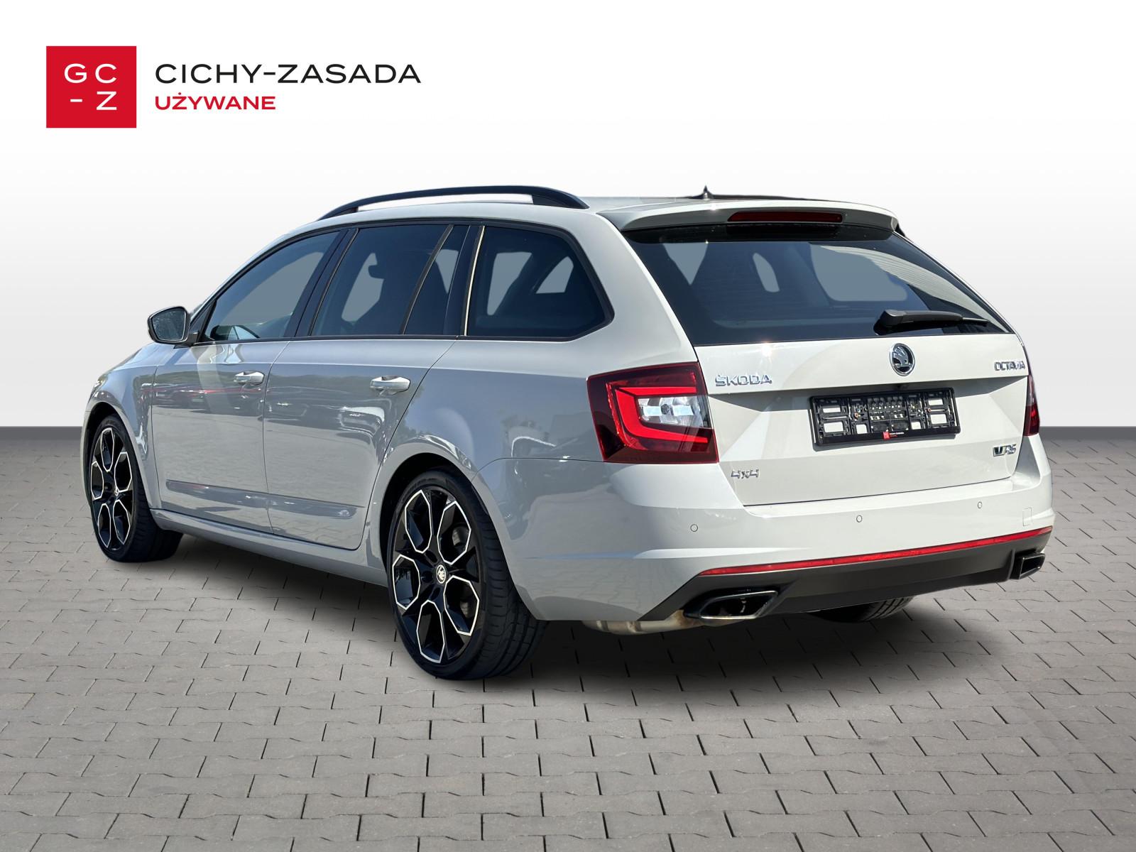 Octavia Combi 2.0 TDI 4x4 DSG RS 2