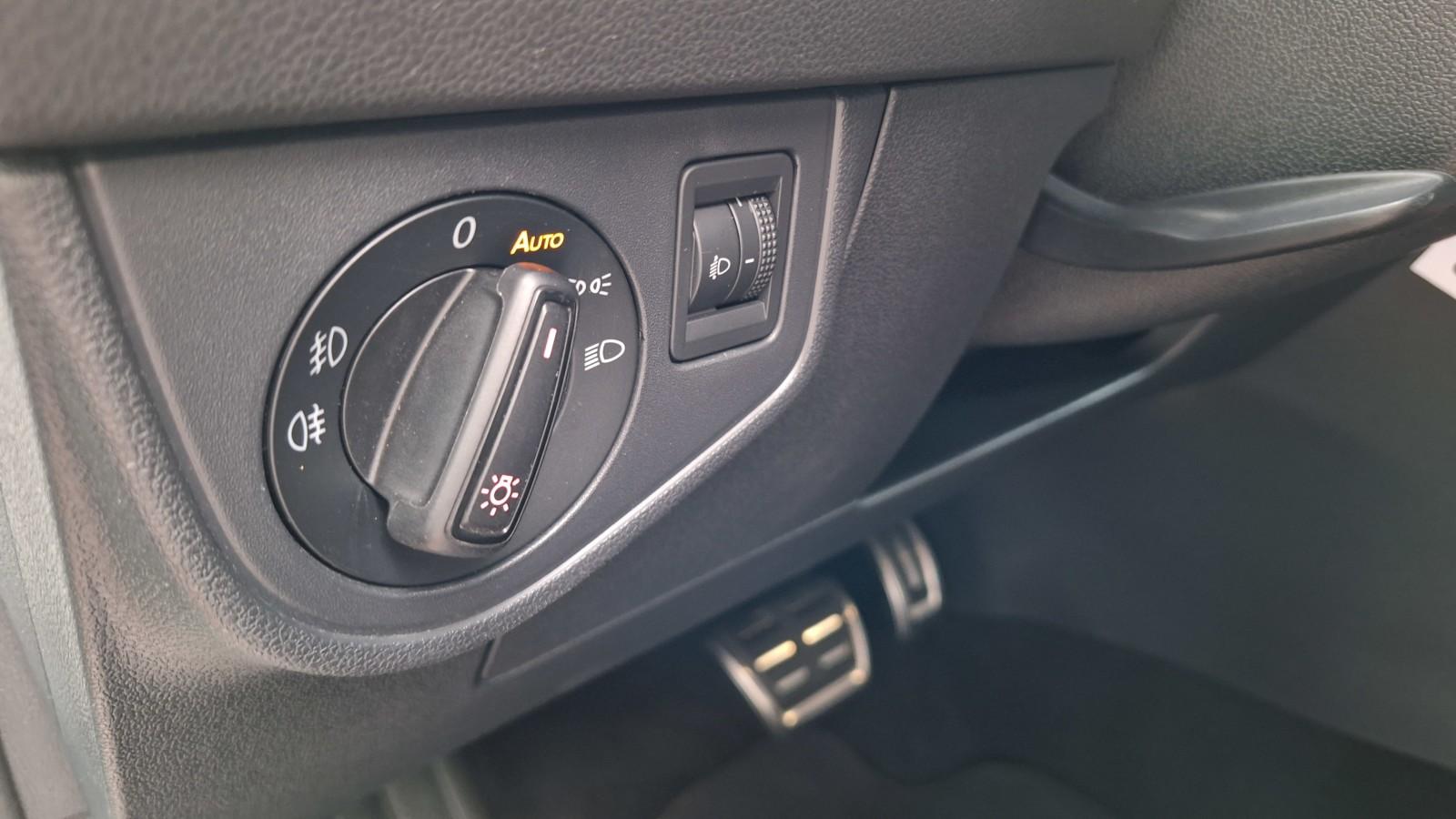 GTI serwis ASO 2.0TSI 200KM bezwypadkowy virtual tr.jazdy łopatki VAT 12