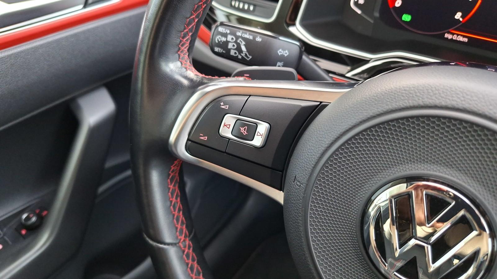 GTI serwis ASO 2.0TSI 200KM bezwypadkowy virtual tr.jazdy łopatki VAT 19