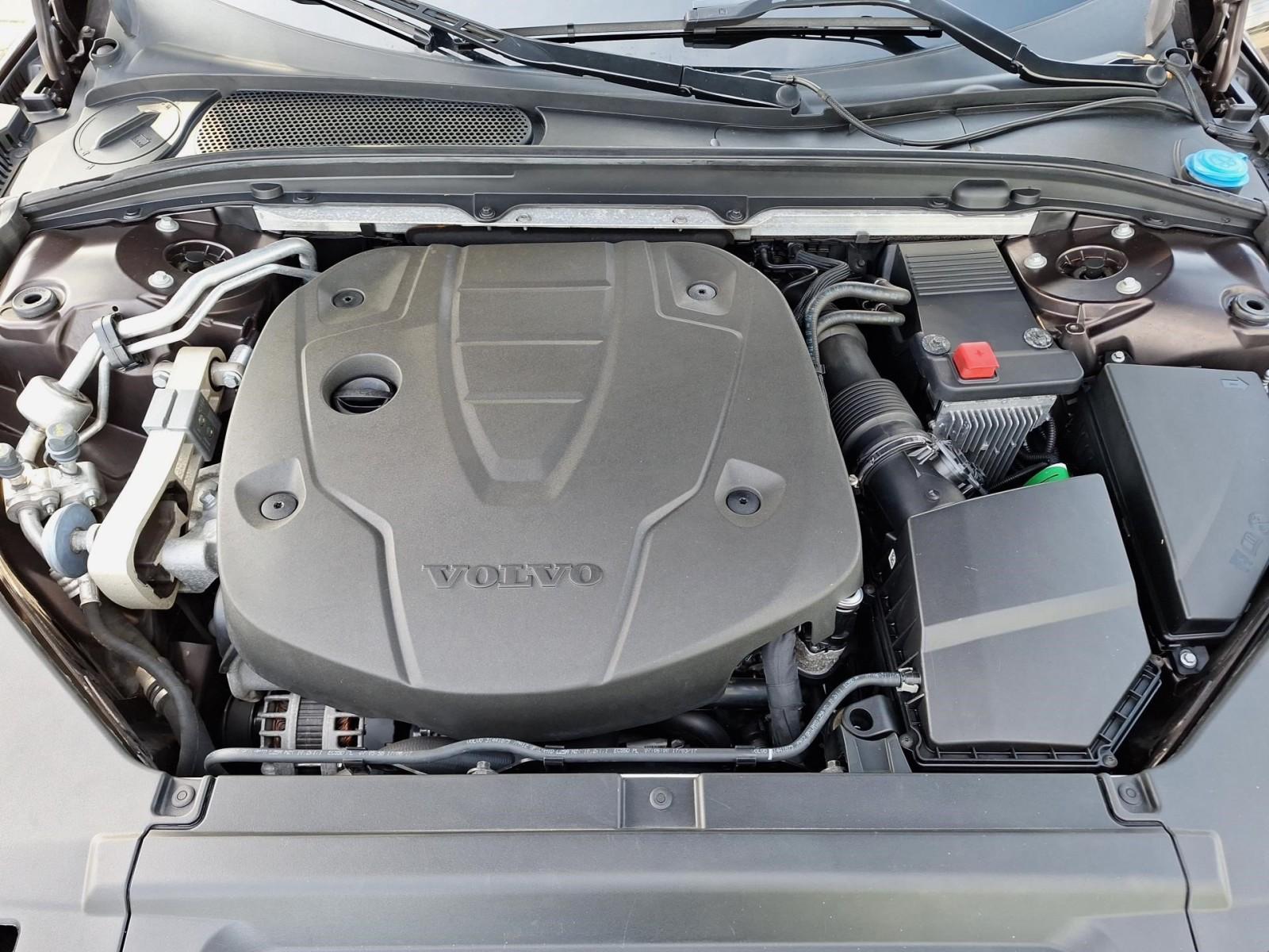 D5 SCR AWD Inscription AnroidAuto/FoteleWentyl./Masaż/SB&W/FullLED/VAT 30