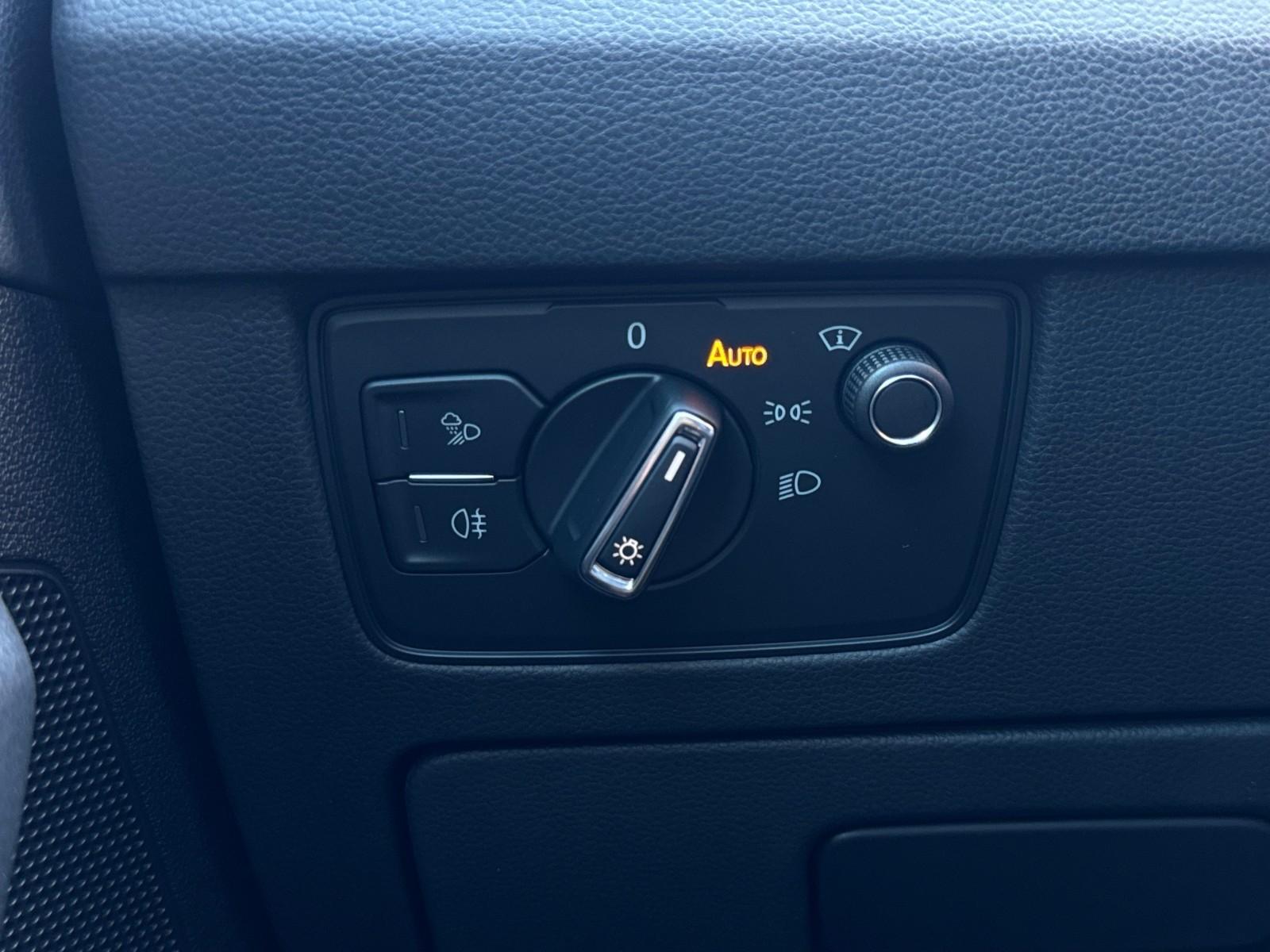 2.0 TSI 320 KM_„R”_4Motion_Panorama_Keyless_Kamera 360_LED High 29