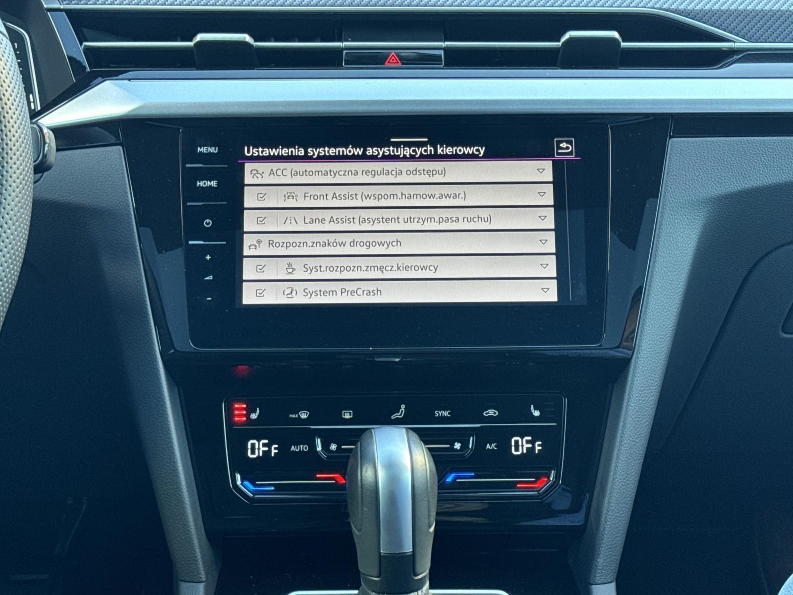 2.0 TSI 320 KM_„R”_4Motion_Panorama_Keyless_Kamera 360_LED High 26