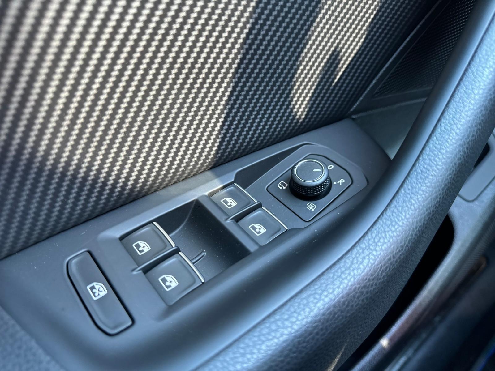 2.0 TSI 320 KM_„R”_4Motion_Panorama_Keyless_Kamera 360_LED High 32