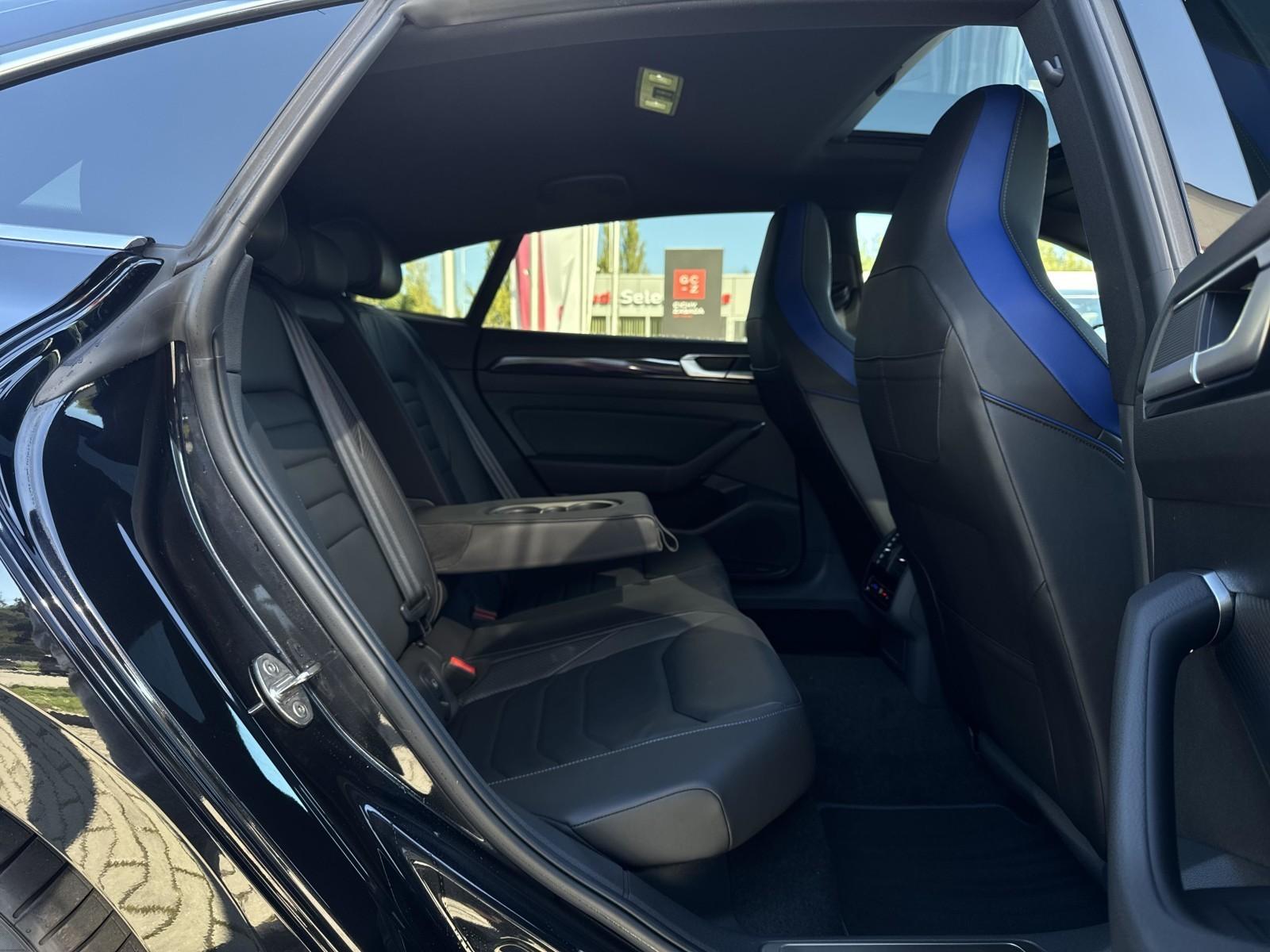 2.0 TSI 320 KM_„R”_4Motion_Panorama_Keyless_Kamera 360_LED High 10