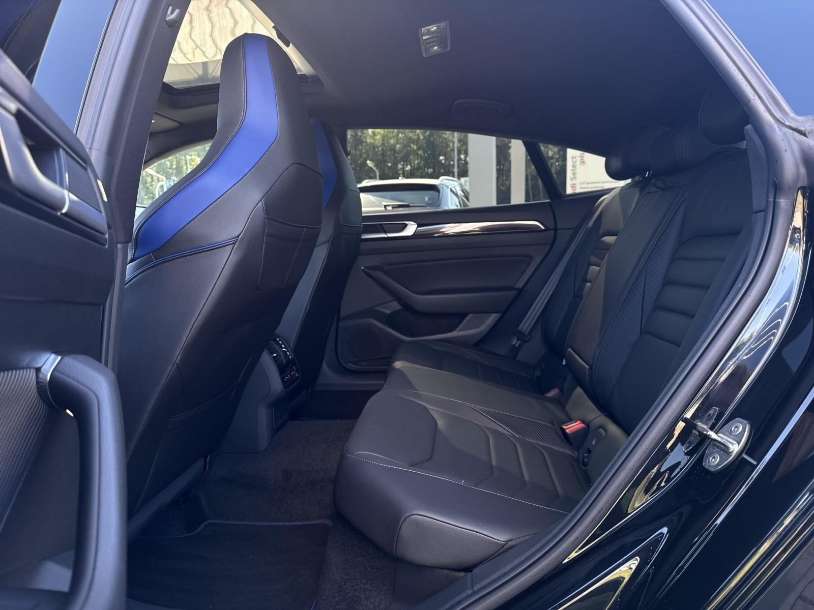 2.0 TSI 320 KM_„R”_4Motion_Panorama_Keyless_Kamera 360_LED High 9