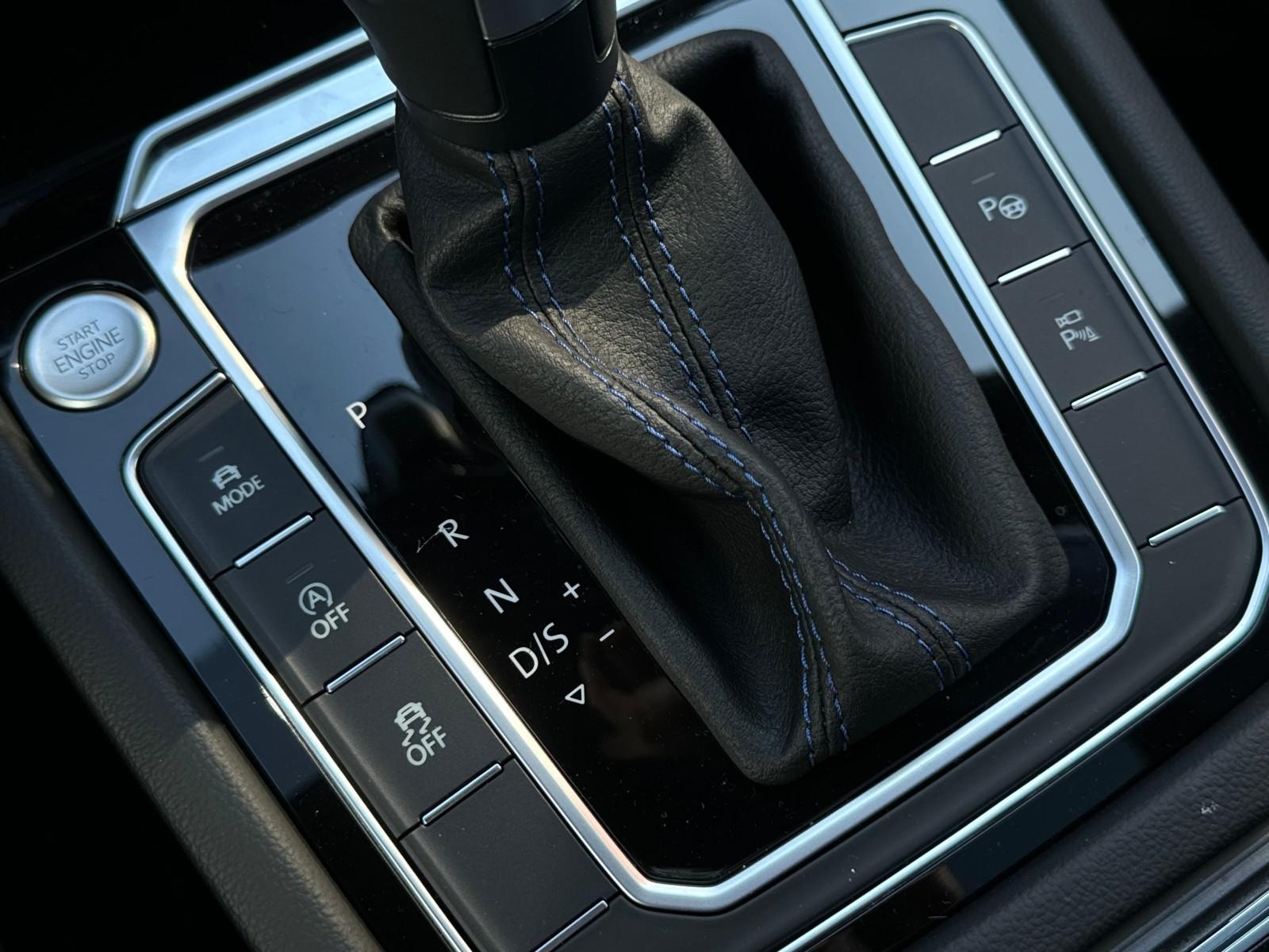 2.0 TSI 320 KM_„R”_4Motion_Panorama_Keyless_Kamera 360_LED High 28