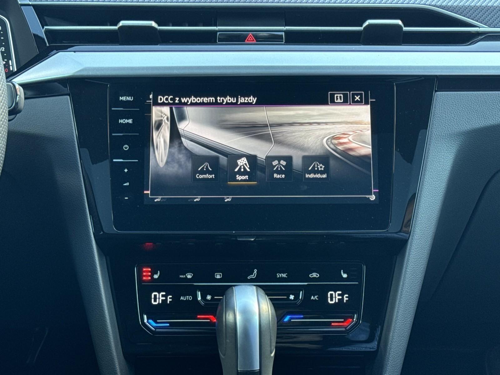 2.0 TSI 320 KM_„R”_4Motion_Panorama_Keyless_Kamera 360_LED High 23