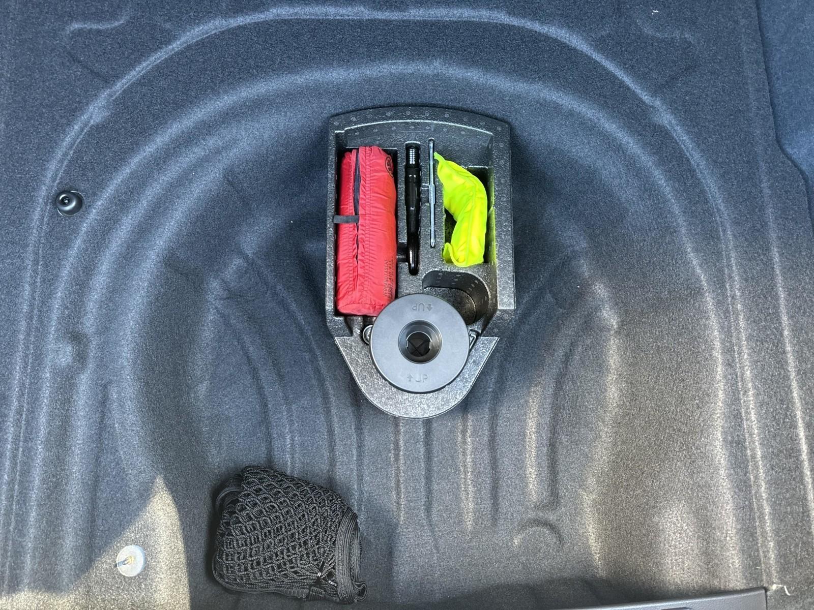 2.0 TSI 320 KM_„R”_4Motion_Panorama_Keyless_Kamera 360_LED High 34
