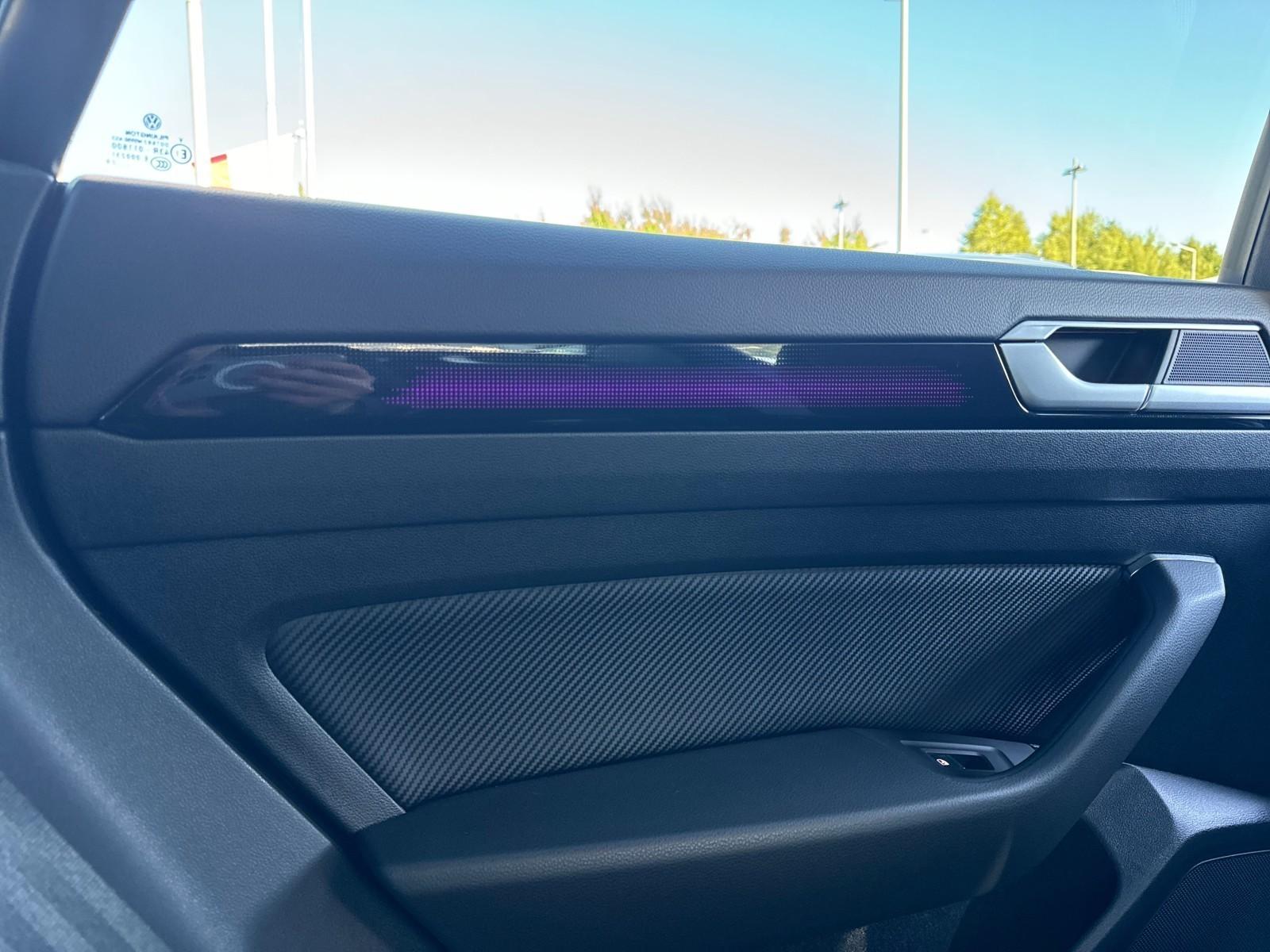 2.0 TSI 320 KM_„R”_4Motion_Panorama_Keyless_Kamera 360_LED High 13